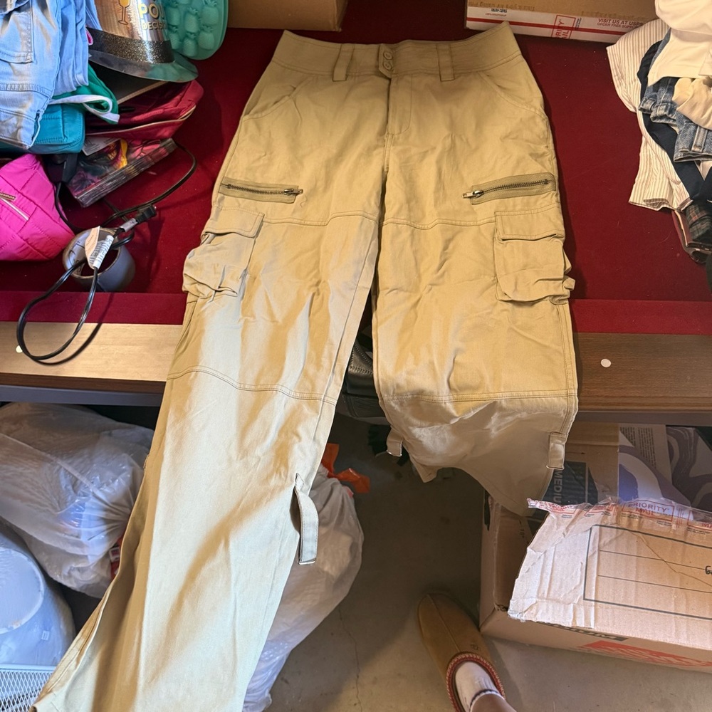 Women's Tan Cargo Pants